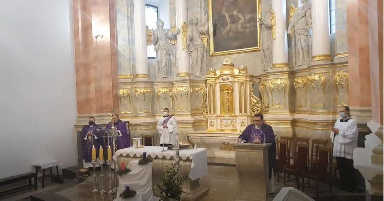 W łaskiej kolegiacie pożegnano zmarłego Andrzeja Owczarka radnego sejmiku województwa łódzkiego 1 66239 87a557eeae89c4bdebec0aef3cfbb749