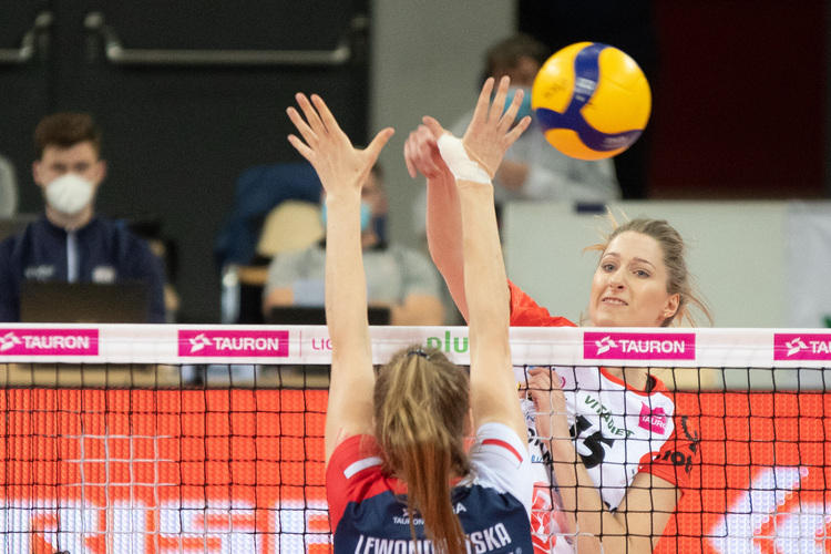 Łódzkie siatkarki w ćwierćfinale Pucharu Polski 2021 1 66985 101c4a9dda3d5af47605d2f6a463737f