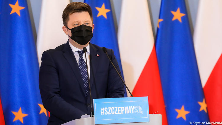 Rząd prezentuje nowy harmonogram szczepień 1 68067 b83806923f6c4f46f039e9851d5b10e9