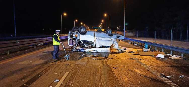 Śmiertelny wypadek na S8. Jedna osoba zginęła, trzy zostały ranne 1 68133 735a326a3bdcb808b4acf15af0b3339a