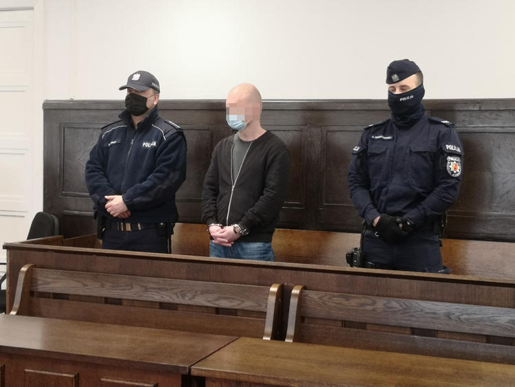25 lat pozbawienia wolności dla mężczyzny, który wielokrotnie uderzył siekierą 24-latka, a potem wrzucił go do studni 1 69317 7a1fe2eb0593c8c508559d142bd0e195