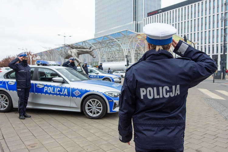 Policjanci oddali hołd zastrzelonemu koledze 1 69666 acfa8af812ca79c1b2190f6d1c672a31