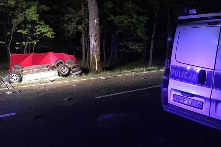 Śmiertelne dachowanie na DK91 w Cieślinie 1 70173 9175ec4a2803fc88b942517a42549143