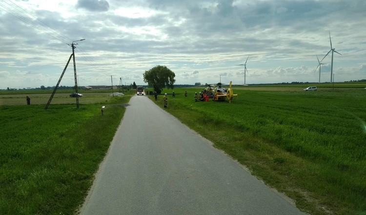 Wypadek przy pracy w Piotrowie. Dwaj mężczyźni spadli z balkonu podczas montażu rolet 2 70217 0b35892eba4cc6058e79cb91e1a830a9