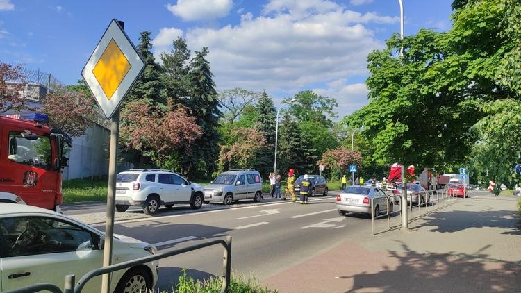 Wypadek przy ulicy Sienkiewicza w Sieradzu 1 70388 84ed84c7cc40ccce44ee4794fdf24a58