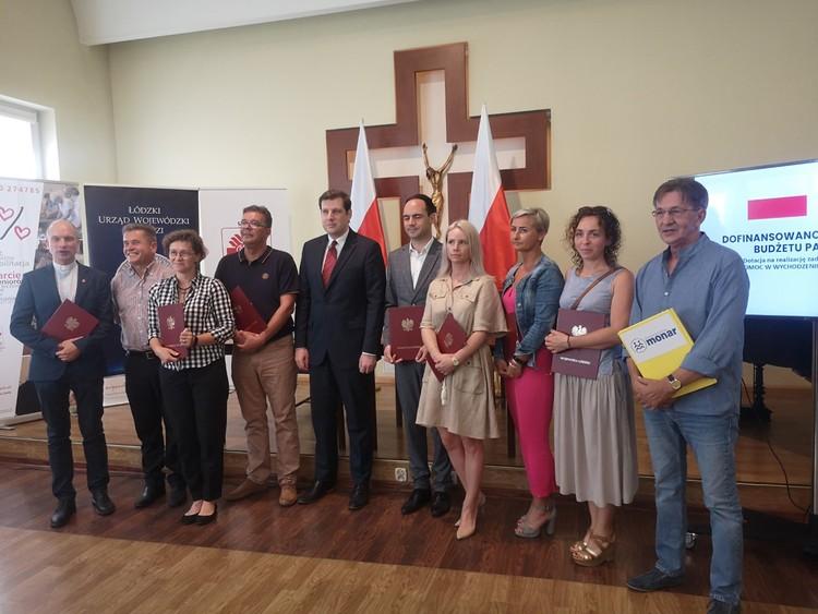 Łódzki Urząd Wojewódzki przekazał blisko 200 tys. złotych na walkę z bezdomnością 1 71327 8abd4edd5a34c63089b487ba5c841676