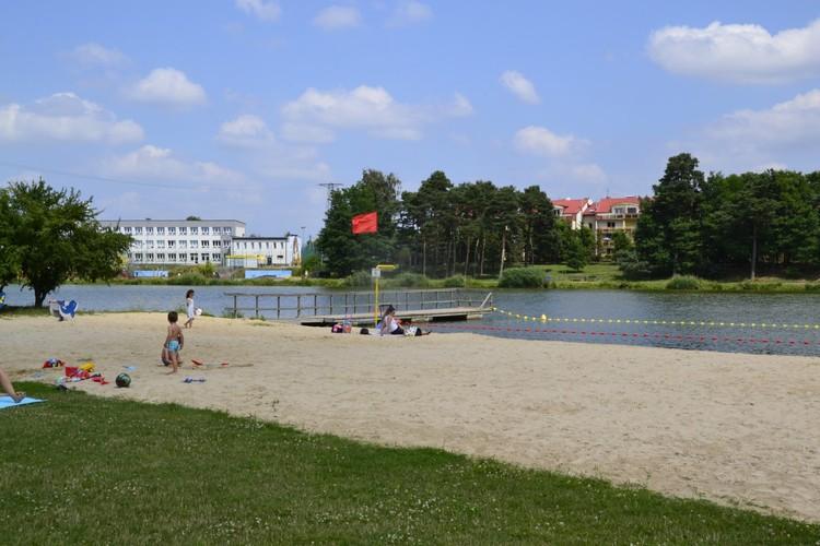 Sinice w strykowskim zalewie. Kąpielisko zamknięte do odwołania 1 71417 b010ce7800488c2f9ebdb8cb38c61736