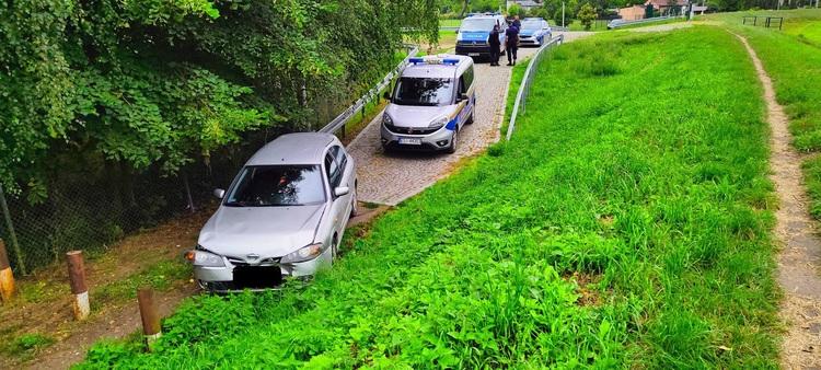 Sieradz. Spowodował kolizję bez prawa jazdy 1 71961 7774e73ebe85c7124e644c43d960d2c8