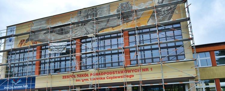 Polskie Termopile na bełchatowskim muralu 1 72640 84812c9e48a825cedb5688bb016adc2f