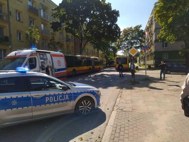 Dwa groźne zdarzenia drogowe z udziałem pojazdów MPK-Łódź 1 72646 9c1dde437a1557e259c9d766a32008d7