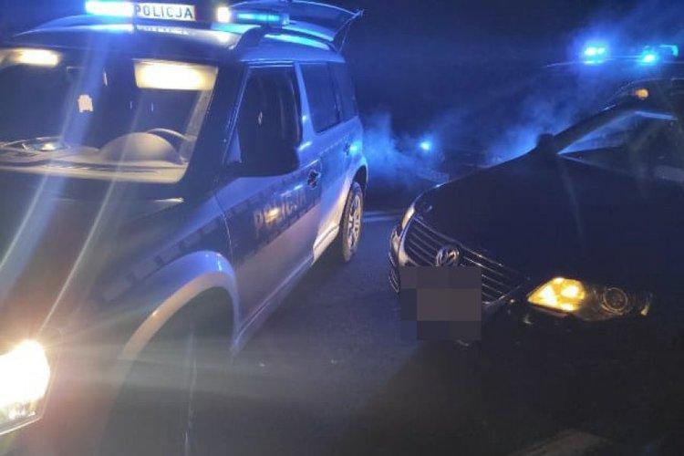 Rutynowa kontrola zakończyła się... policyjnym pościgiem. Padły strzały 1 73998 8ac381de01131286e7819a8b3a92c39c