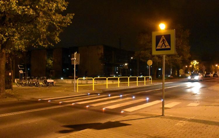 Bezpieczniej na przejściach dla pieszych w Piotrkowie Trybunalskim 1 74534 42098a47fd044b9fa5573d94dab7c93c