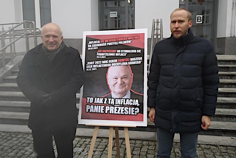 Radni KO i Lewicy krytykują działania NBP 1 75274 e7175cd1b2bf15e28465c75400961bc8