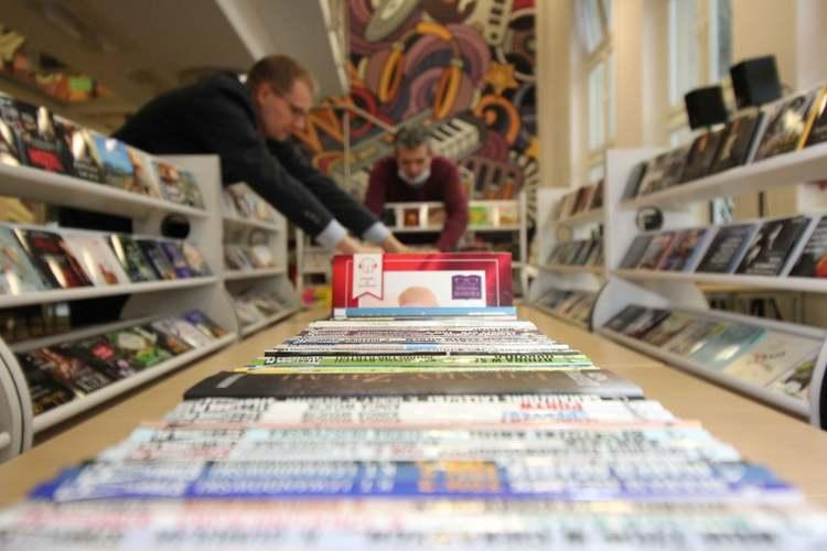 Więcej audiobooków w zbiorach Wojewódzkiej Biblioteki Publicznej im. Piłsudskiego w Łodzi 2 76629 6a2fb81980a82da6cb20b9a219bdbd11