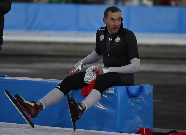 Bródka kontuzjowany! Rezygnuje z 1500 m, na którym zdobył złoto w Soczi 1 76687 8a10db7f7cd14a80de28951ab44da524