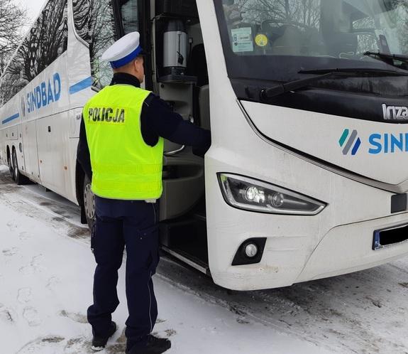 Łódzkie: jak bezpiecznie spędzić ferie zimowe? 2 76800 46d33878491b5b22c057cc8eee47f5d0