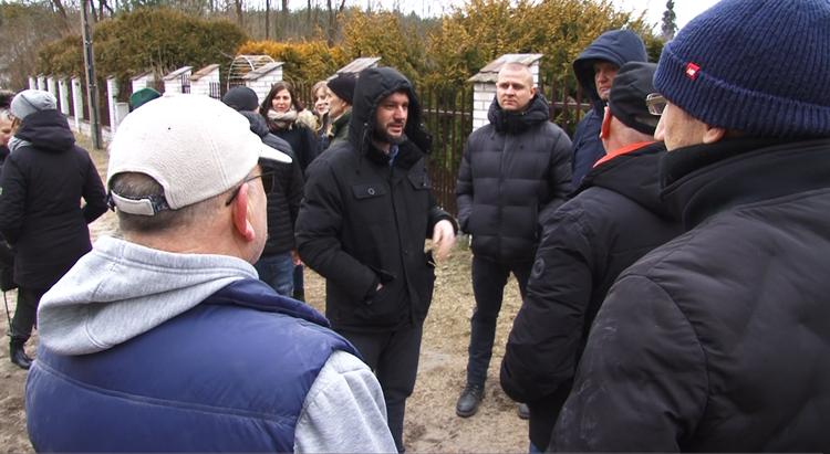 Protest mieszkańców gminy Łask przeciw dwóm wariantom przebiegu trasy KDP 1 77397 e1c9da548539ebbcc73a728429f36328