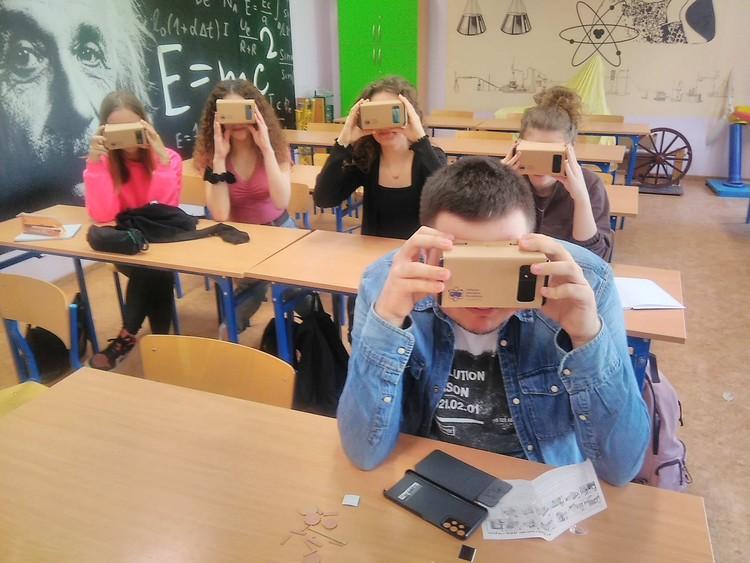 Uczennice z piotrkowskiej szkoły stawiają na technologię VR. Otrzymały grant w prestiżowym konkursie 1 78009 820962e90bd177955f3f6ac33e629d4c