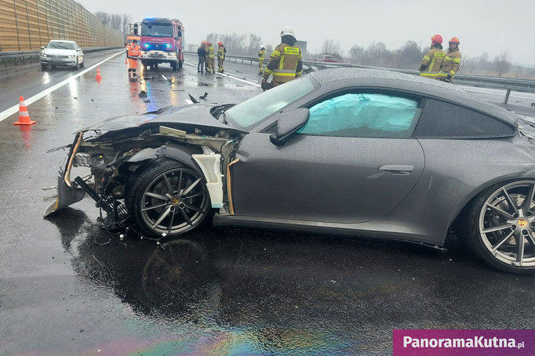 Rozbite porsche na A1 pod Kutnem 1 78018 d1f04aaa2d8f107f37f4b890220531b4