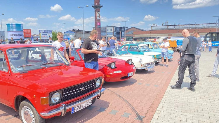 Auto Moto Weteran 2022. Ogólnopolski zlot w Radomsku 1 79505 5ae329592ea1e3deac86053cbc13d2ae