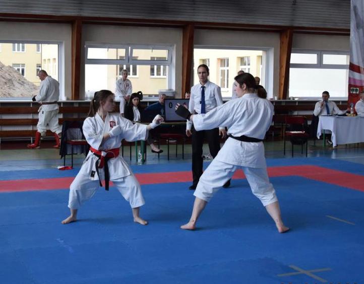 Policjantka z Ozorkowa mistrzynią Polski w karate 1 80121 e2f26a8c802a9a62b6a68d945ce0c37c