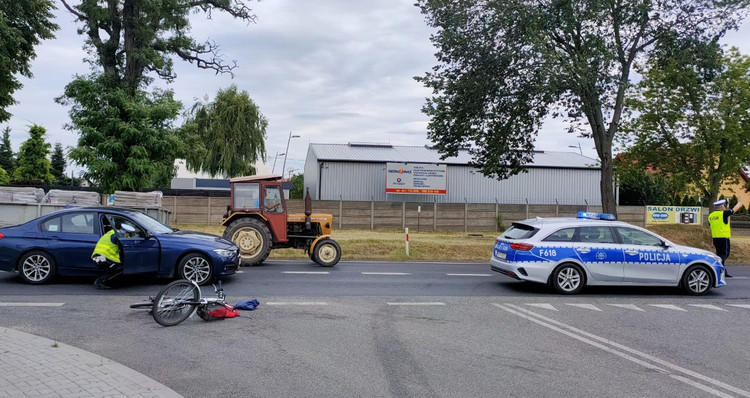 Sieradz: potrącenie rowerzystki na Jana Pawła II. 74-latka zmarła w szpitalu 1 80486 f741008c04f0cc6bfef1531b08e241aa