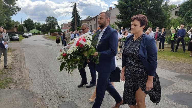 Wspomnienie zbrodni hitlerowskiej. Uroczystości w Dmeninie 1 80563 d301d9cd2216281f827a09831521b8ac