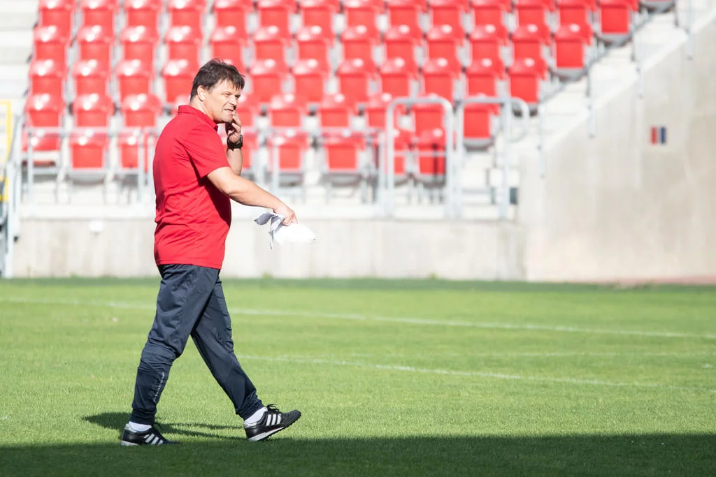 Nowy trener Widzewa Łódź poprowadził pierwszy trening  [ZDJĘCIA]