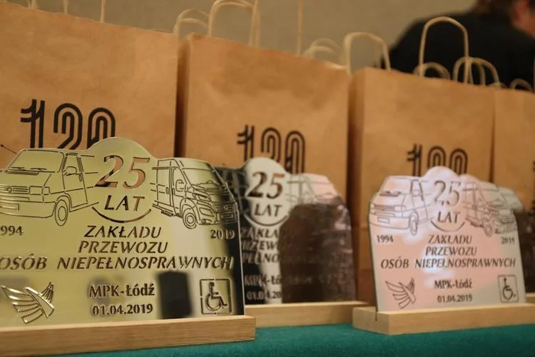 Od 25 lat wożą niepełnosprawnych | Tacy sami 1 Od 25 lat wożą niepełnosprawnych | Tacy sami