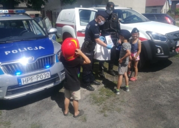 Policjanci i strażacy spełniają marzenia