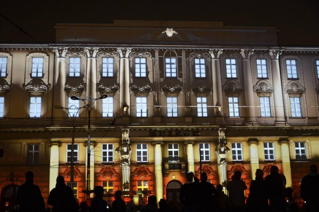 „Light. Move. Festival. 2013”. Zobacz zdjęcia rozświetlonej Łodzi