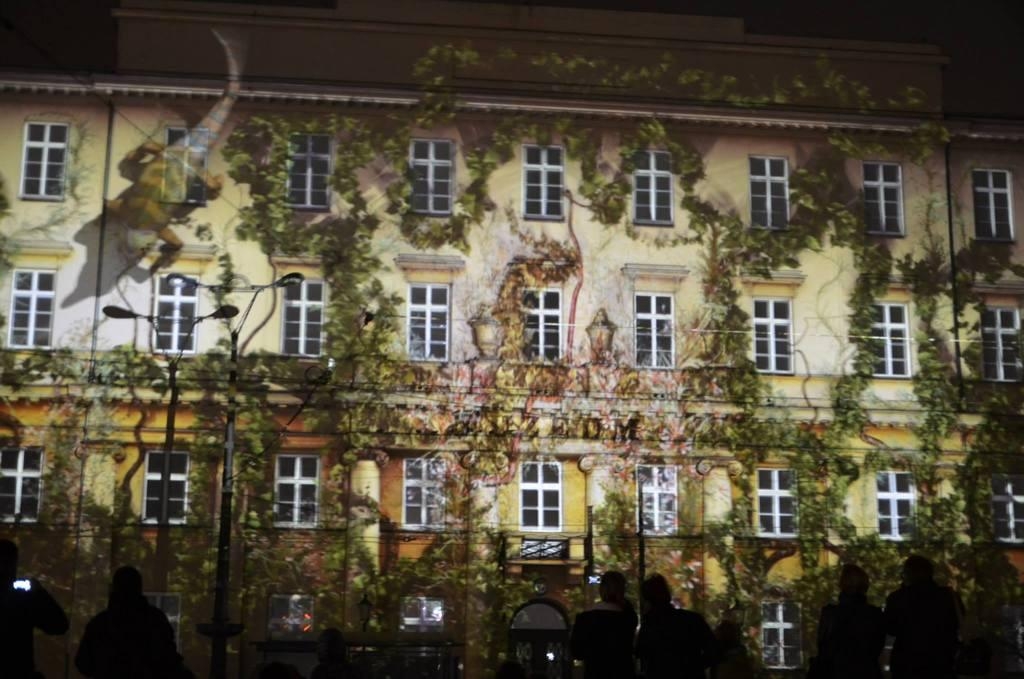„Light. Move. Festival. 2013”. Zobacz zdjęcia rozświetlonej Łodzi