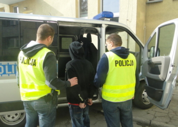 Policjanci zatrzymali fałszywych komorników