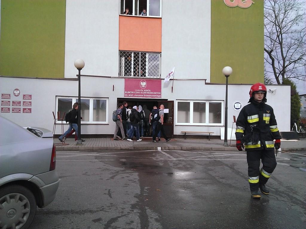 Radomsko. Pożar w szkole 2 pozarszkoly2