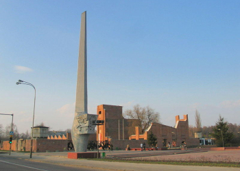 Łódzkie władze upamiętniły ofiary więzienia na Radogoszczu