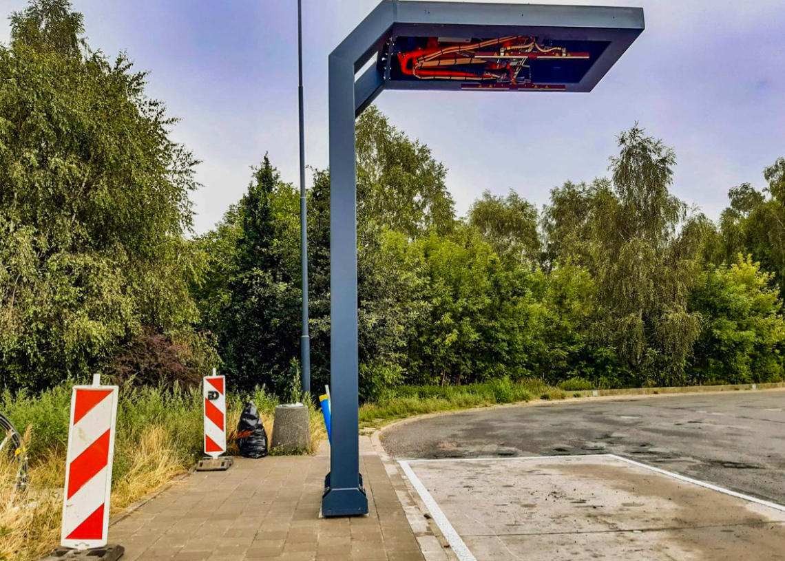 Montaż ładowarki na Janowie
