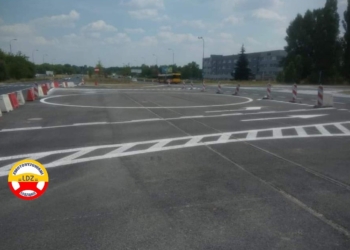 Rondo na skrzyżowaniu Dąbrowskiego i Lodowej