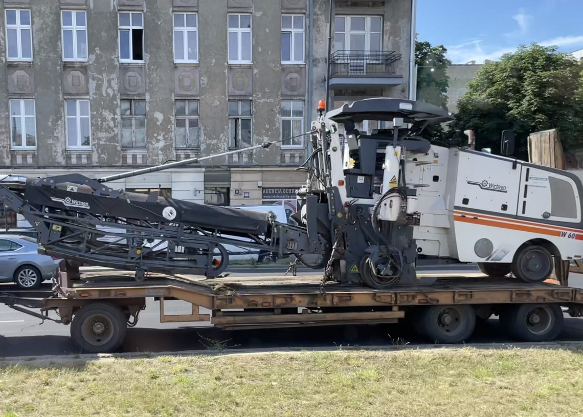 Utrudnienia na Trasie WZ. Drogowcy zajęli 2 pasy w stronę Widzewa