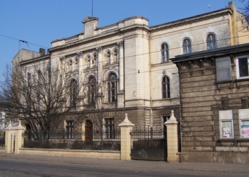 Liceum najchętniej wybierają absolwenci podstawówek