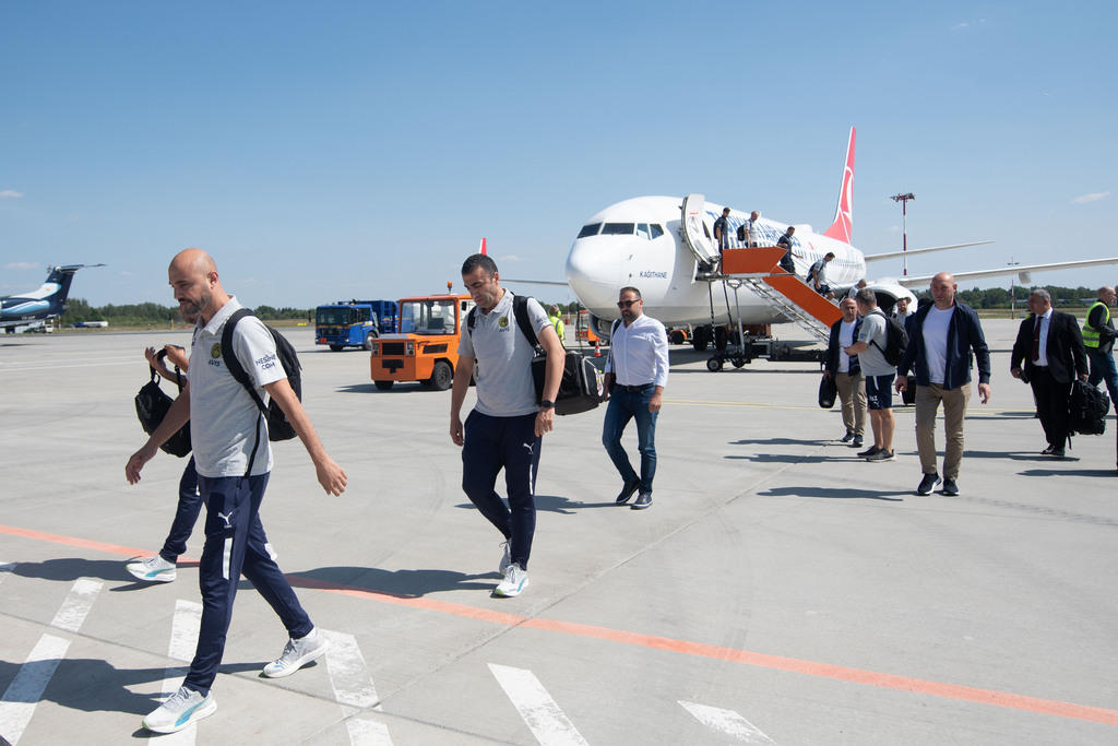 Liga Mistrzów. Piłkarze Fenerbahce Stambuł przylecieli do Łodzi