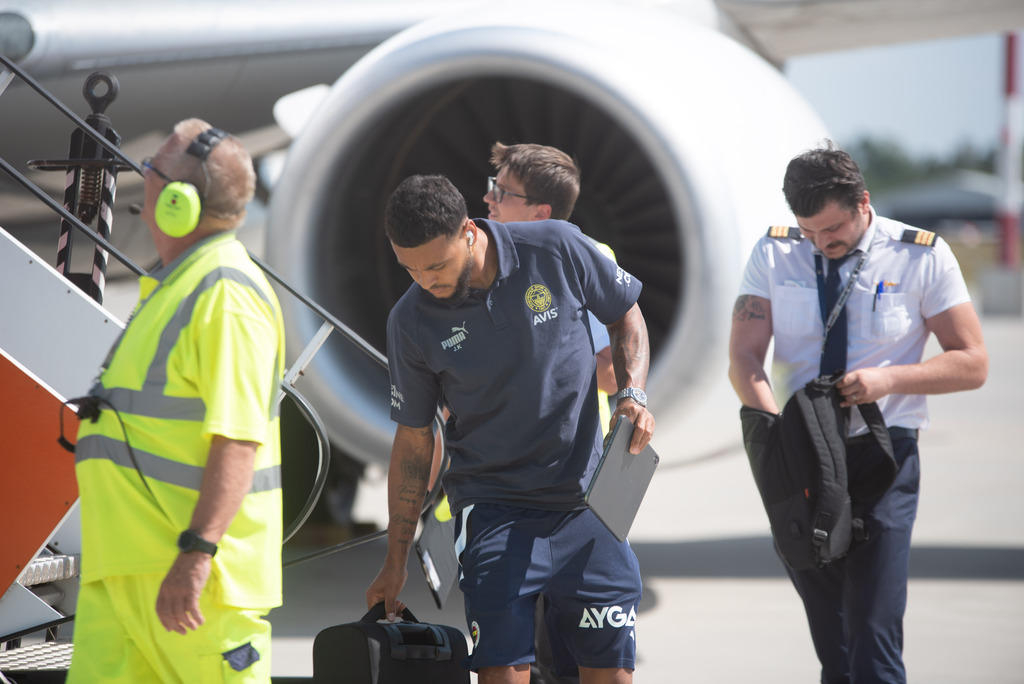Liga Mistrzów. Piłkarze Fenerbahce Stambuł przylecieli do Łodzi
