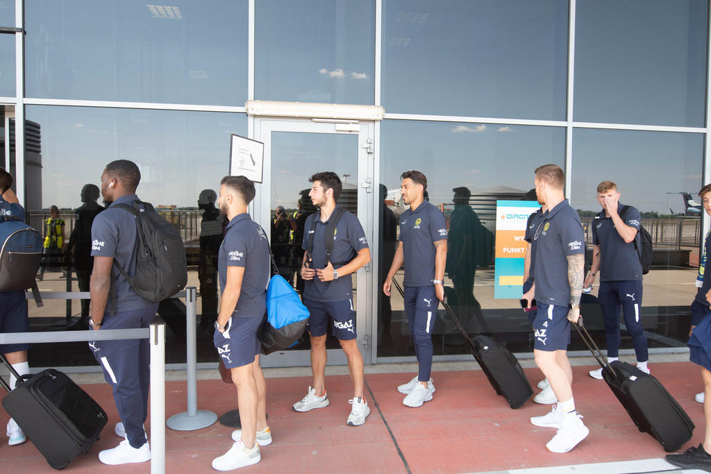 Liga Mistrzów. Piłkarze Fenerbahce Stambuł przylecieli do Łodzi