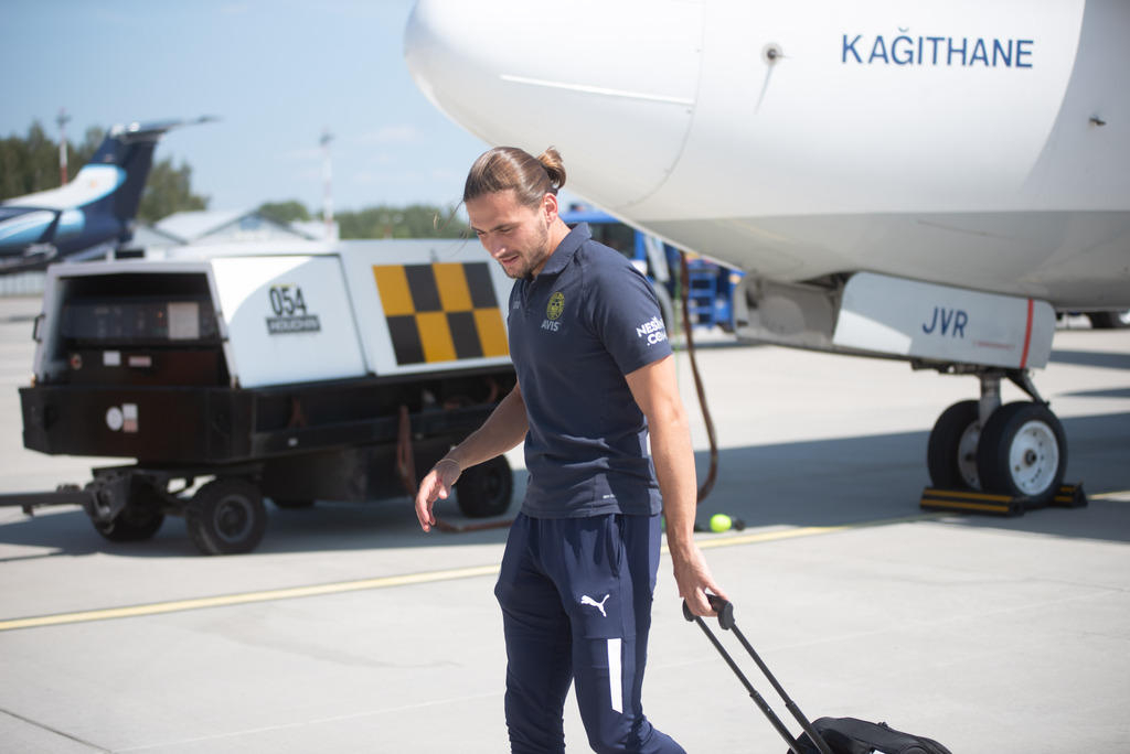 Liga Mistrzów. Piłkarze Fenerbahce Stambuł przylecieli do Łodzi