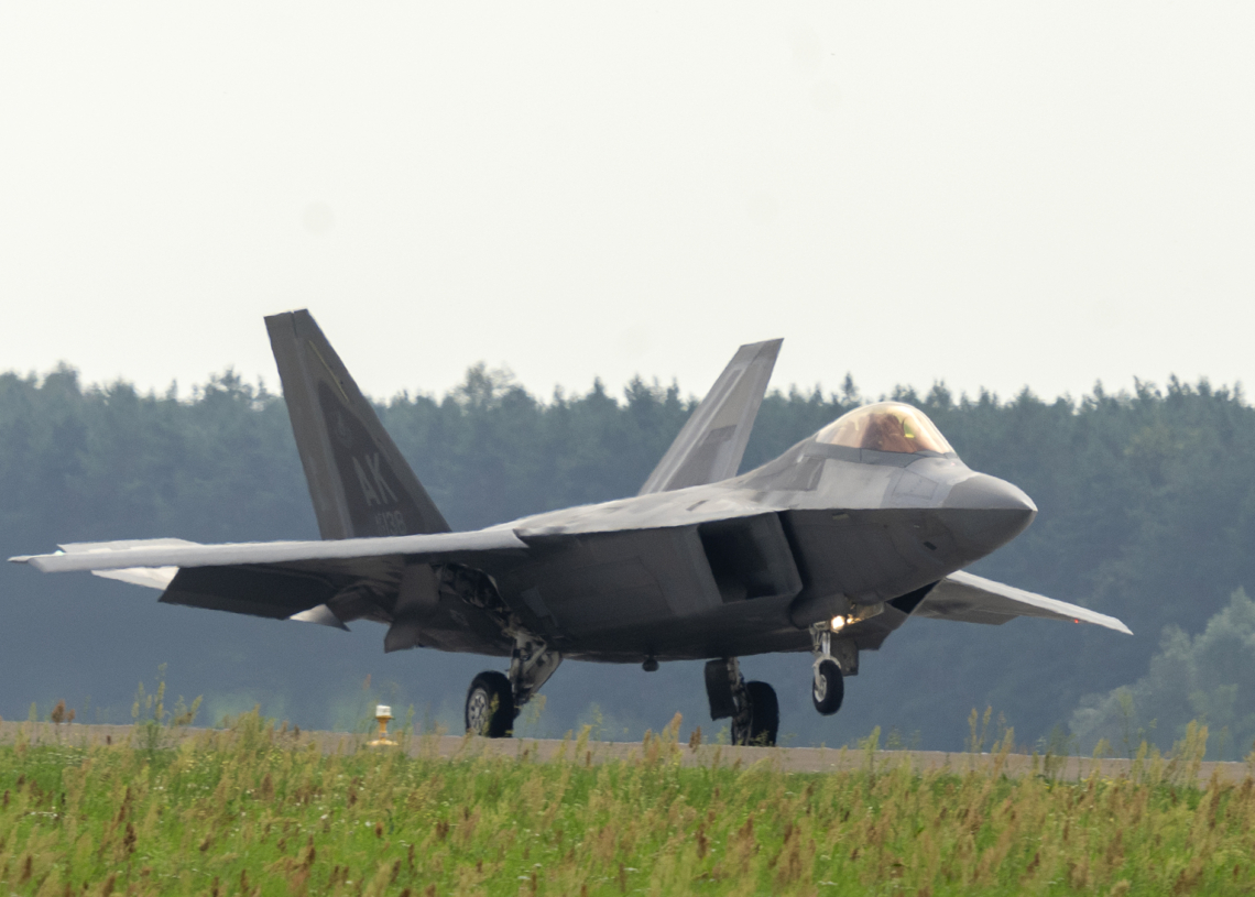 F16 i F22 Raptor: W obronie Polski i wschodniej flanki NATO
