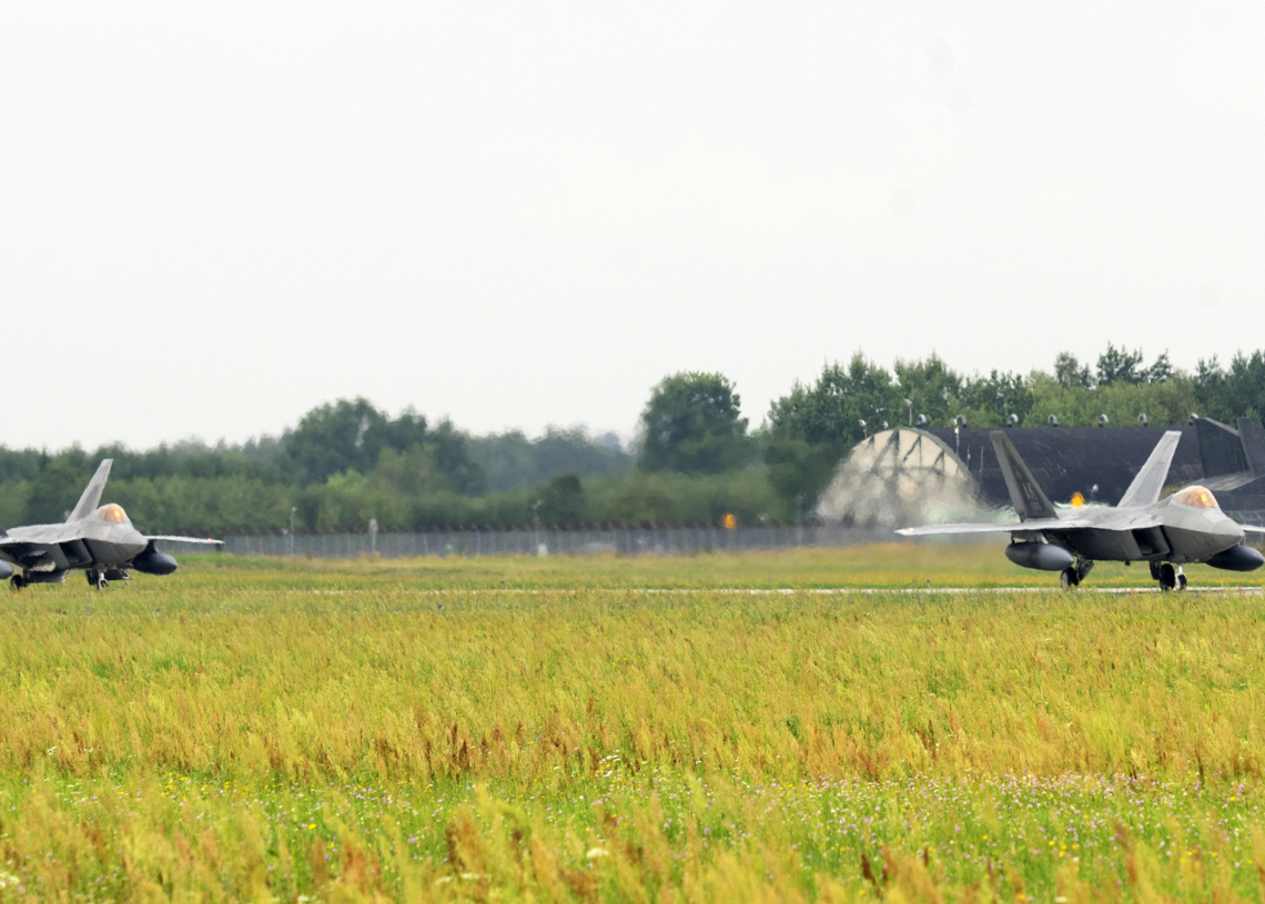 F16 i F22 Raptor: W obronie Polski i wschodniej flanki NATO