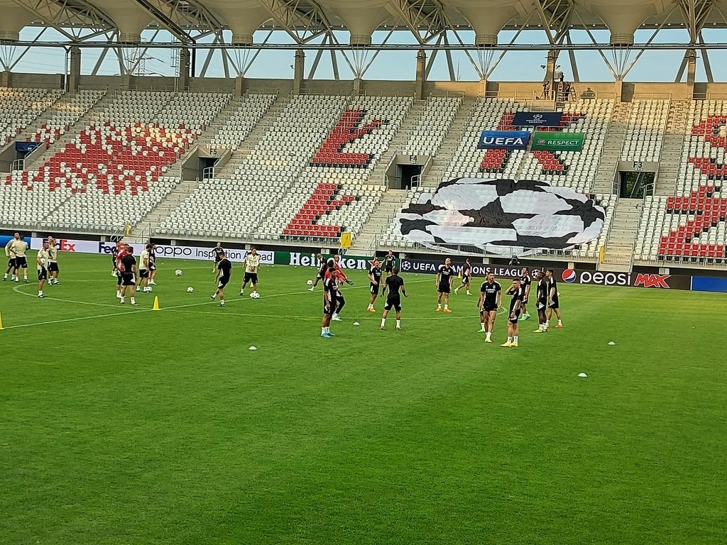Benfica Lizbona zagra w Łodzi. Dynamo Kijów podejmie portugalskiego giganta na stadionie ŁKS-u. Mecz o godz. 21.00 1 Benfica Lizbona zagra w Łodzi