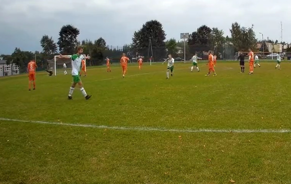 Start Szczawin jak Widzew Łódź? B-klasowiec chwali się golem à la Bartłomiej Pawłowski 1 Start Szczawin z wyjątkowym golem