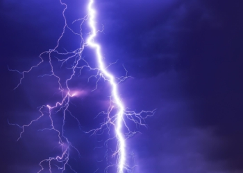 Burze z gradem Znów burze w Łódzkiem i nie tylko. IMGW wydał ostrzeżenia