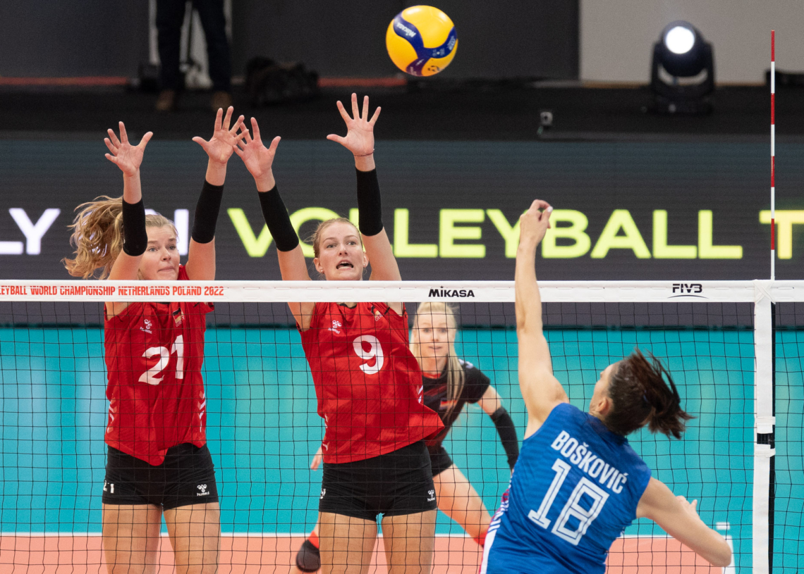 Siatkarski mundial dotarł do Łodzi - mecz Serbia - Niemcy