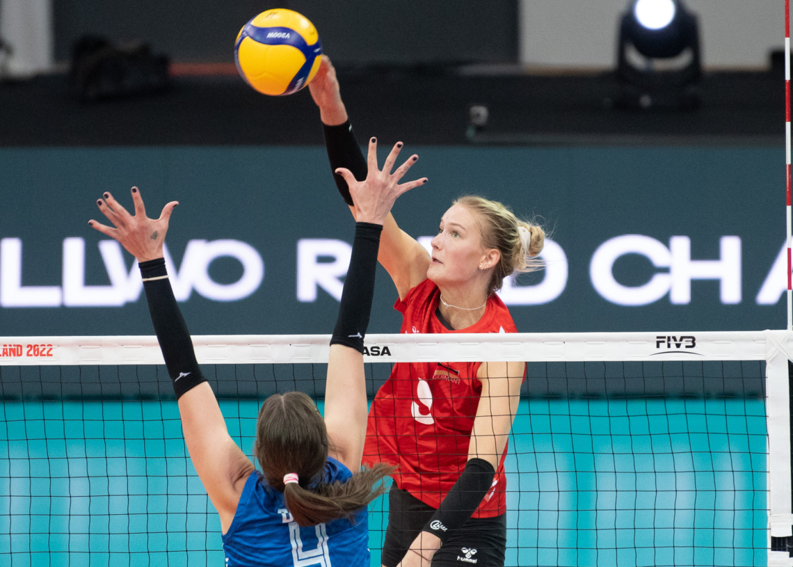 Siatkarski mundial dotarł do Łodzi - mecz Serbia - Niemcy